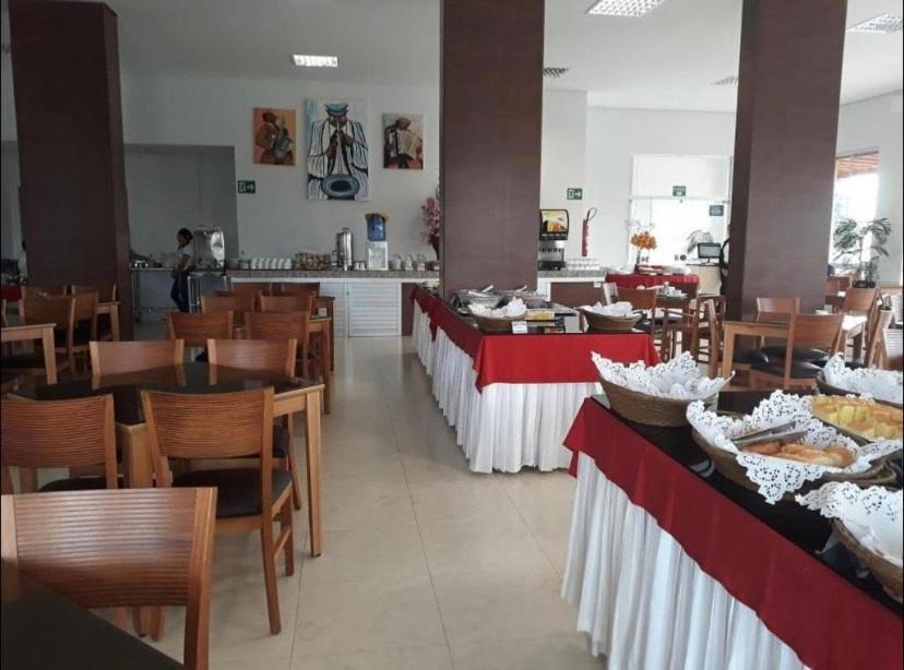 Golden Dolphin Express - O Melhor De Caldas Apartment กัลดัสโนวัส ภายนอก รูปภาพ